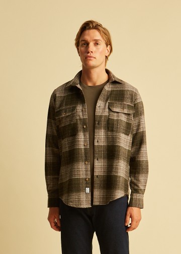 Καρό Overshirt, Φανέλα