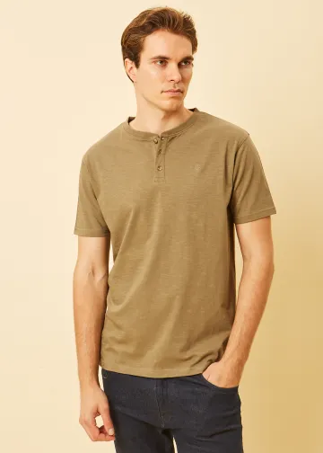 T-Shirt with Placket