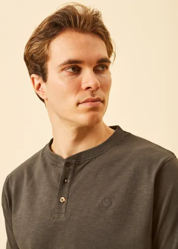 T-Shirt with Placket