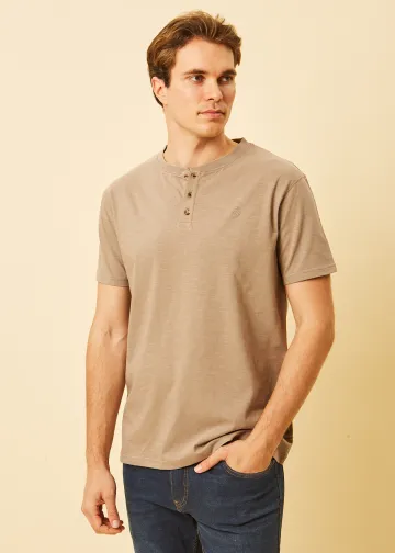 T-Shirt with Placket